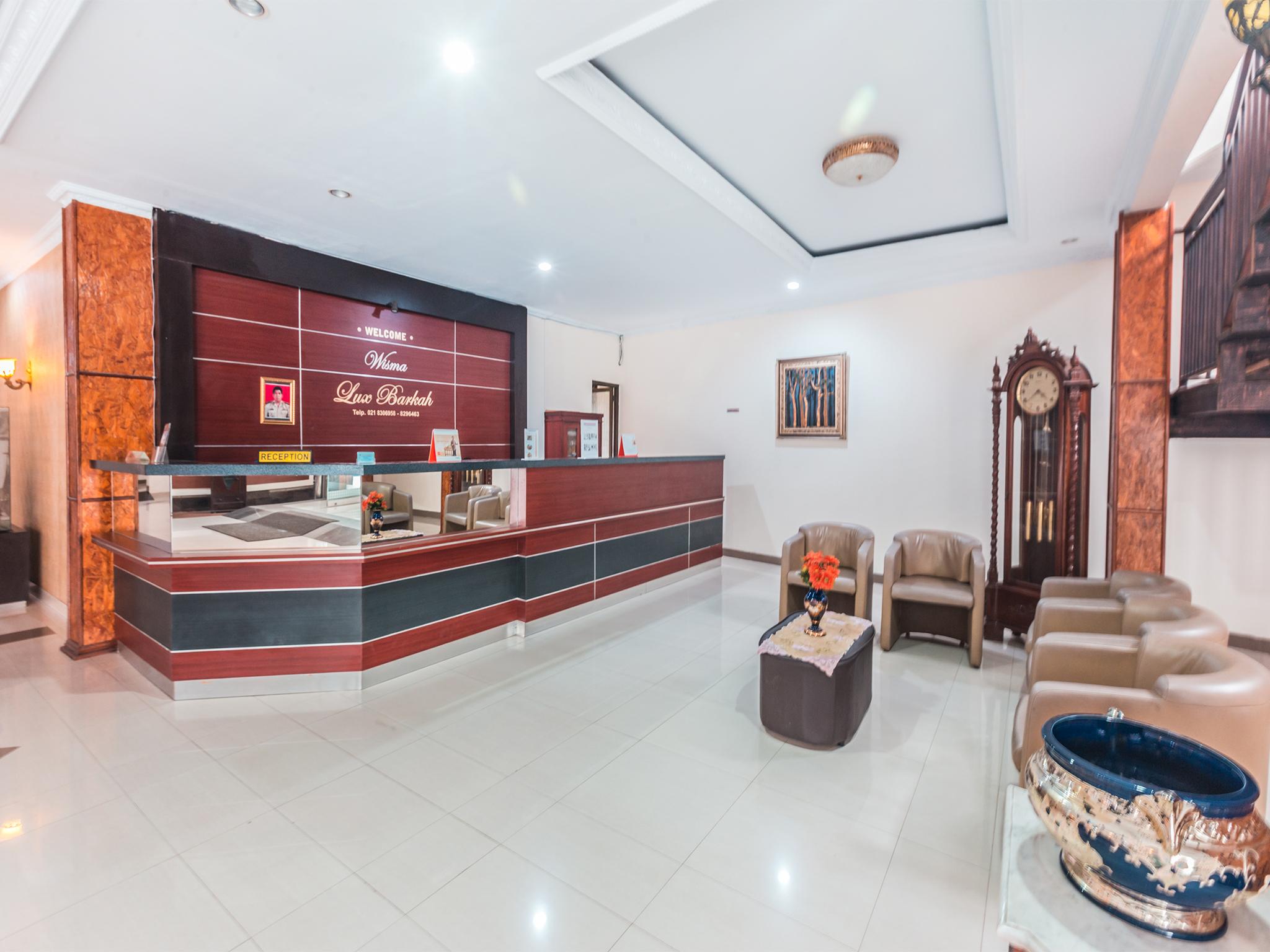 Oyo 1667 Wisma Lux Barkah Yakarta Exterior foto