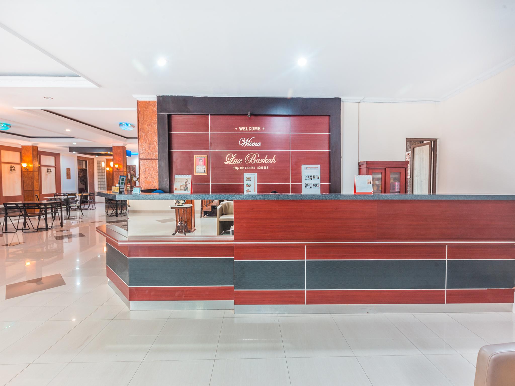 Oyo 1667 Wisma Lux Barkah Yakarta Exterior foto