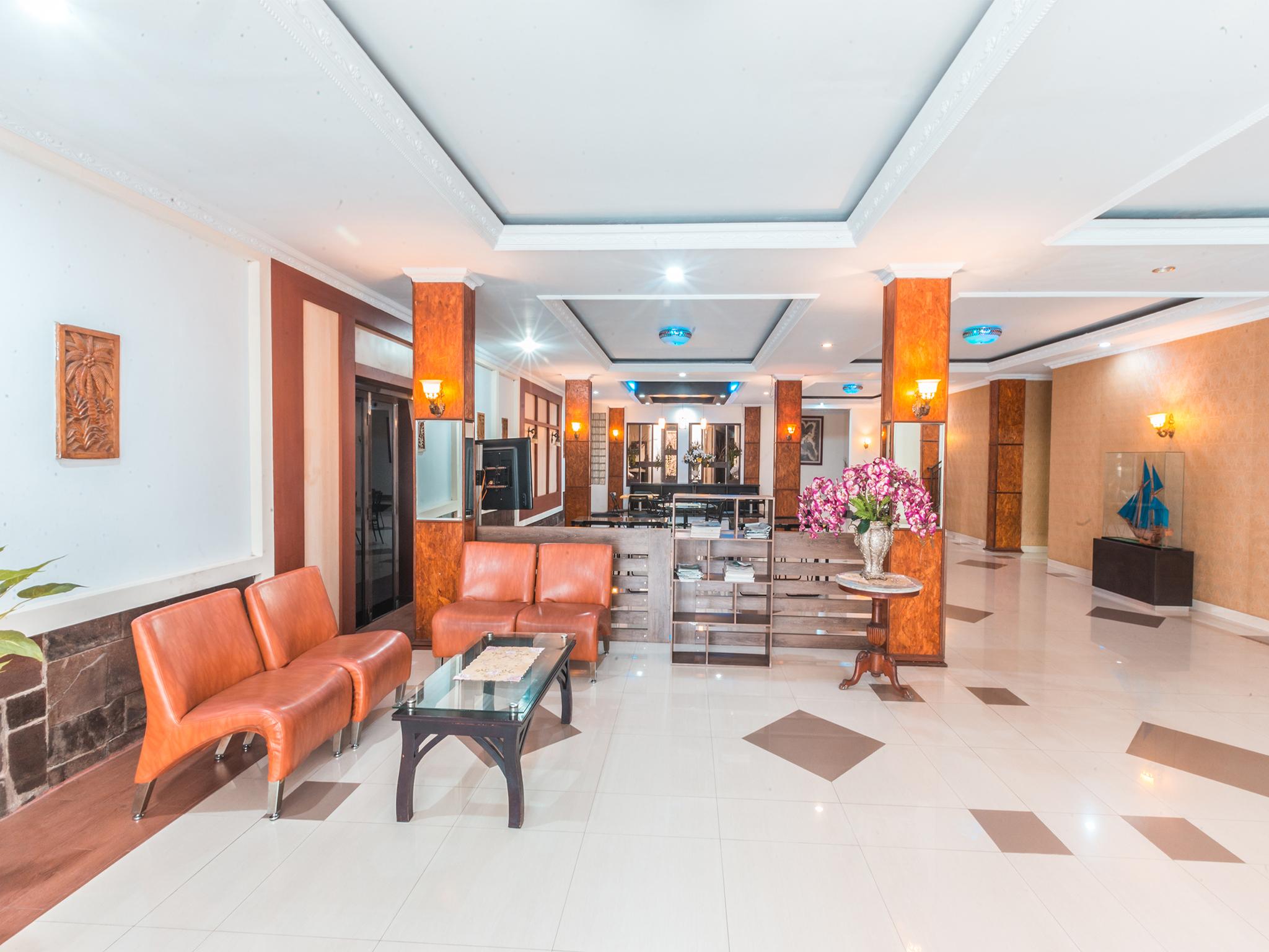 Oyo 1667 Wisma Lux Barkah Yakarta Exterior foto