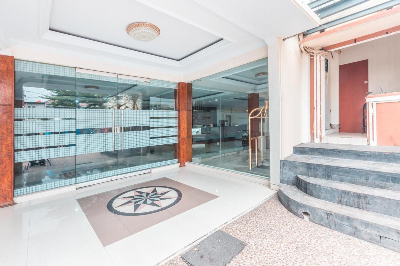 Oyo 1667 Wisma Lux Barkah Yakarta Exterior foto