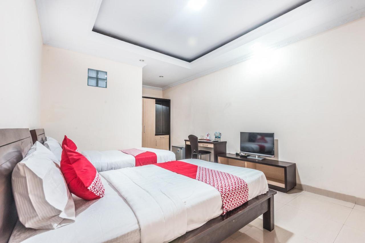 Oyo 1667 Wisma Lux Barkah Yakarta Exterior foto