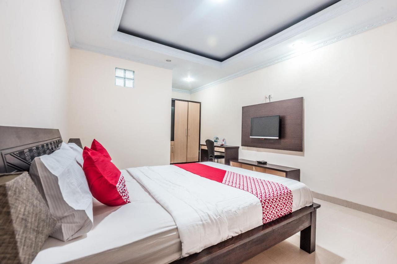 Oyo 1667 Wisma Lux Barkah Yakarta Habitación foto